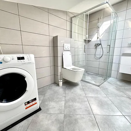 4 Modern Residence,spacious 2br Praga